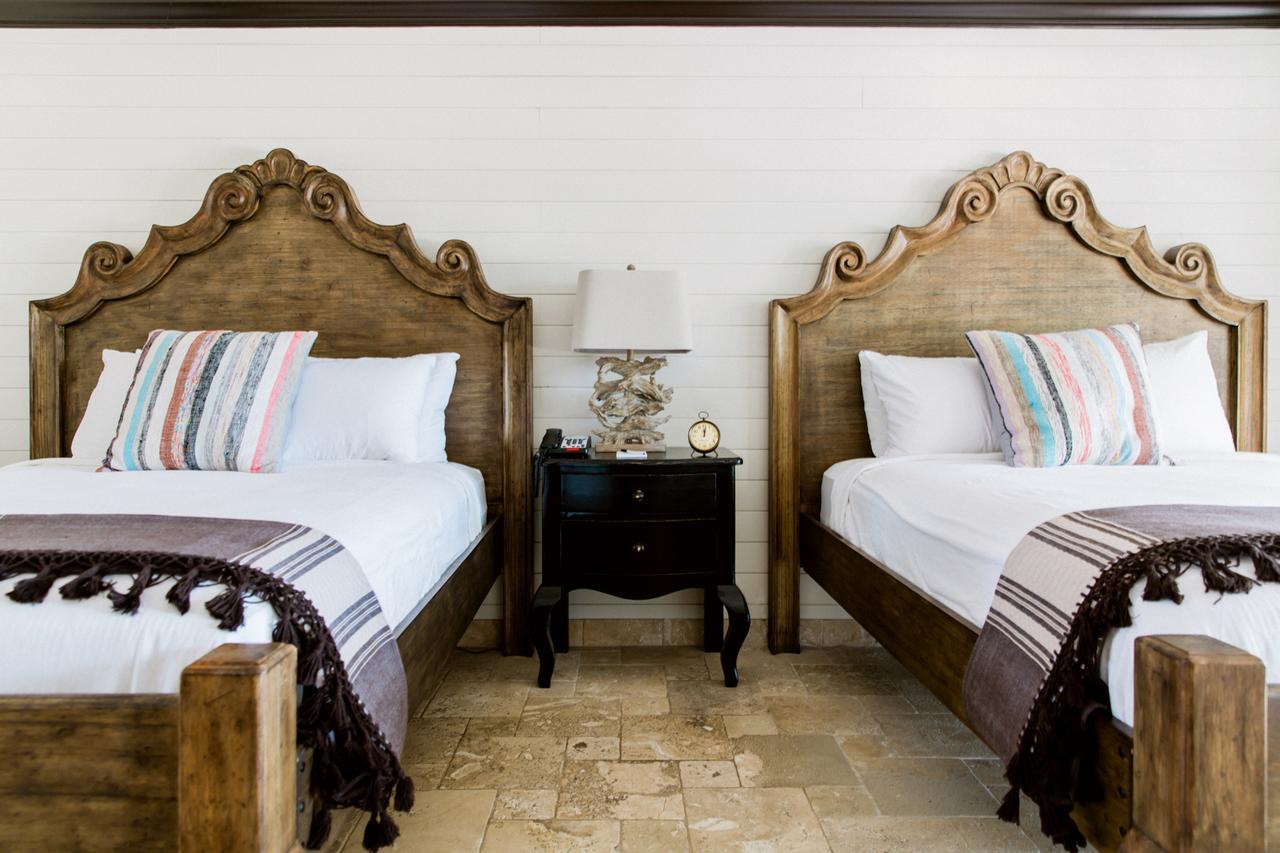 Hillside Boutique Hotel Castroville Exterior foto