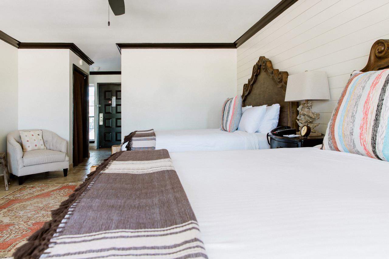 Hillside Boutique Hotel Castroville Exterior foto